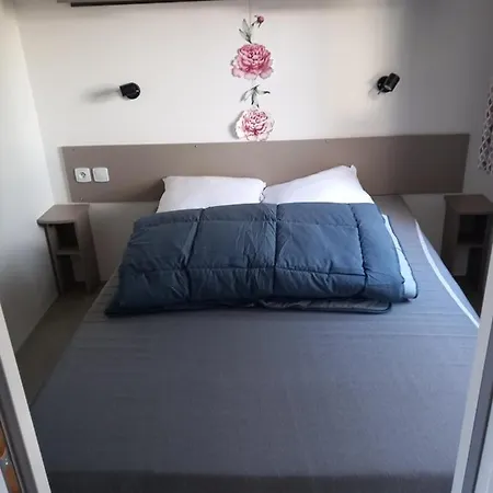 Отель Mobil-home Les Dunes De Contis Сен-Жюльен-ан-Борн